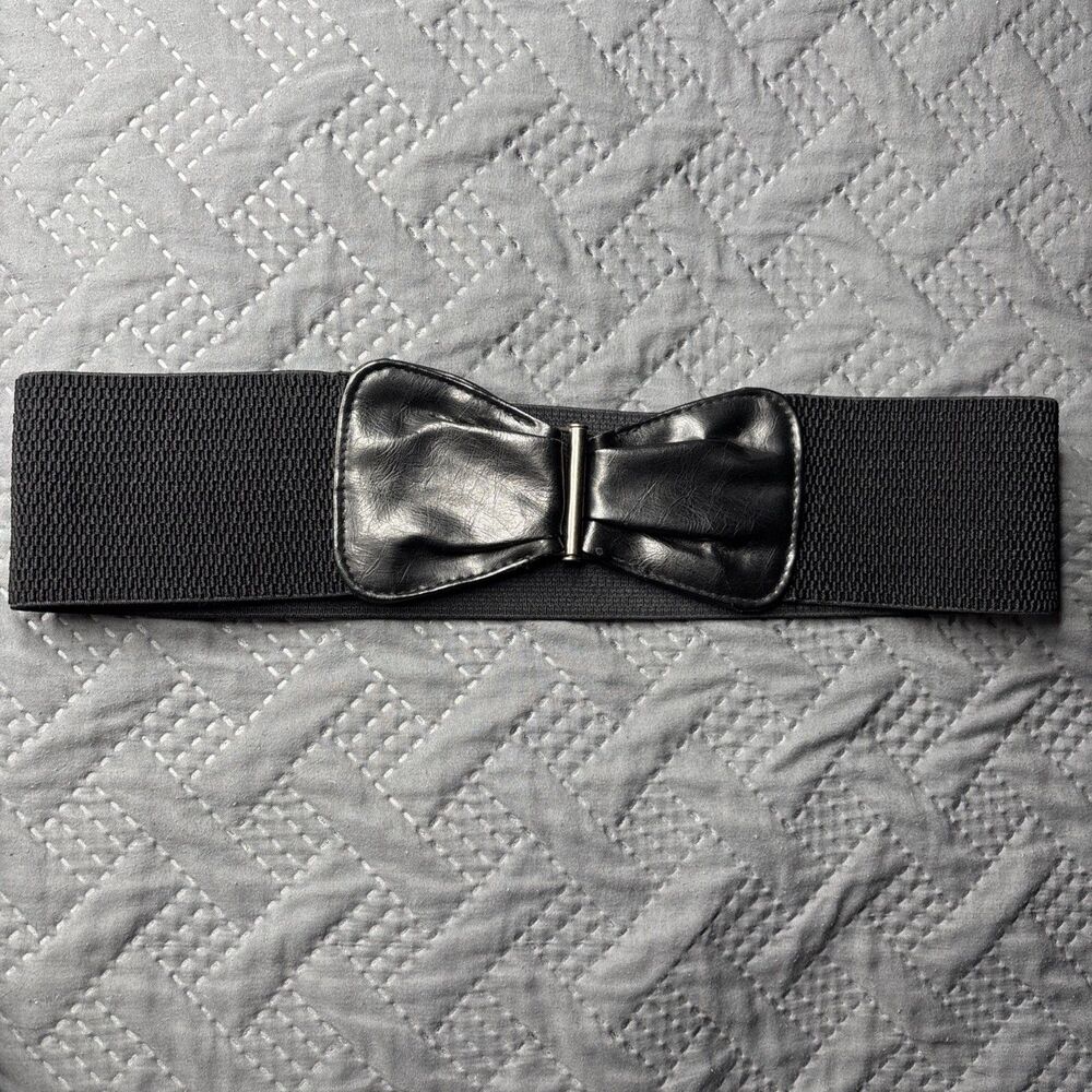 One Size Stretchy Women’s Black Dress Belt Genuine Leather Silver Buckle